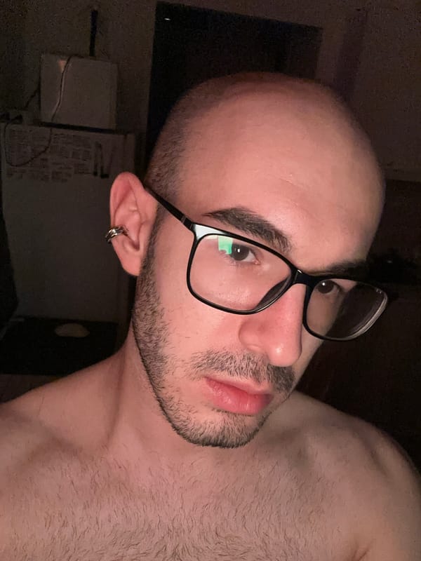 Man takes bathroom selfies in Lyubertsy, Russia