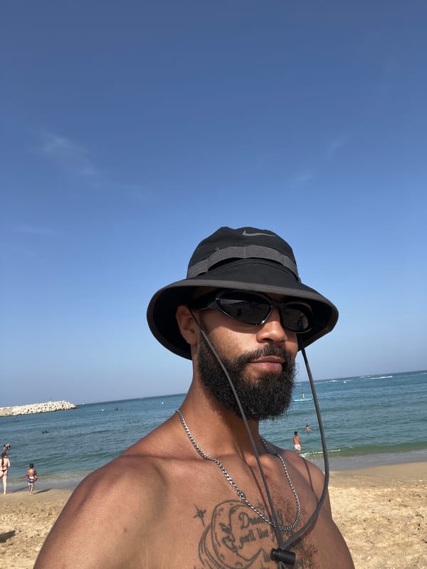 Busy afternoon at M'Diq beach, selfies and jet skis