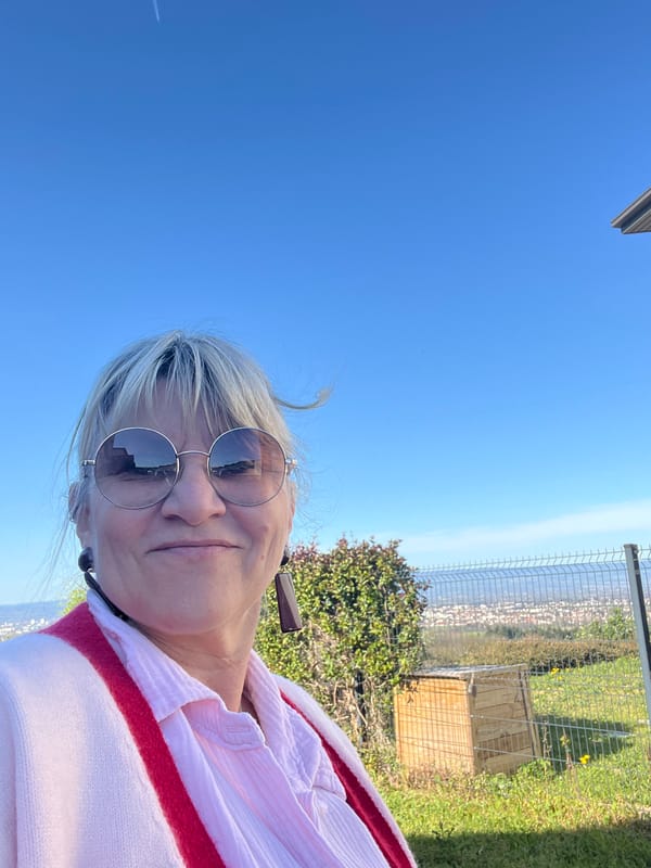 Woman takes Easter morning selfie in Chambœuf home