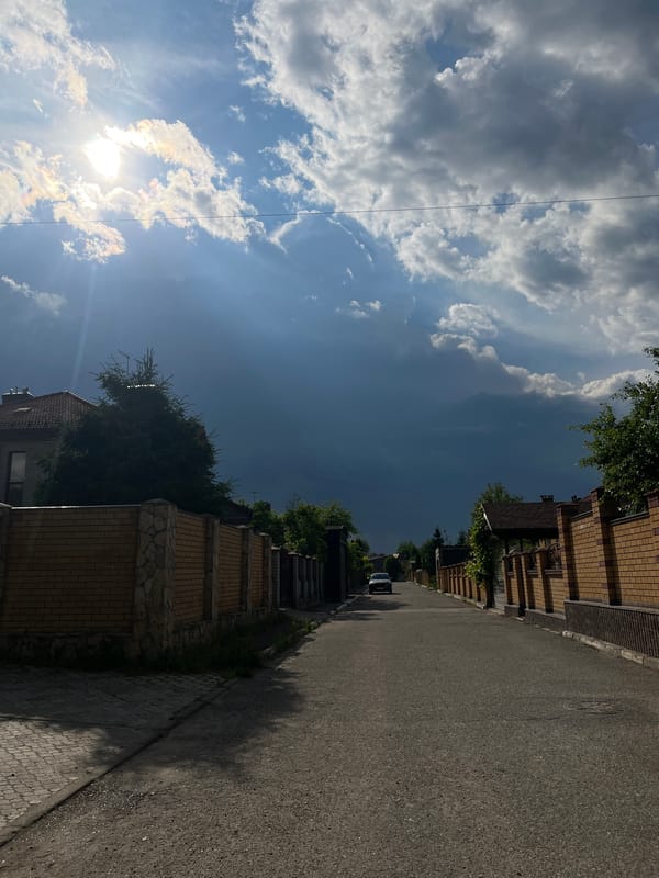 Quiet afternoon moments captured in Orehovka, Russia residential neighborhood