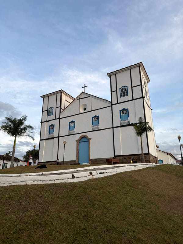 Evening documentation of historic Pirenópolis landmarks and streets