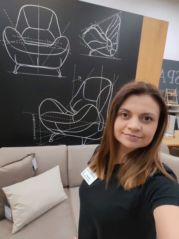 Woman spotted in furniture store in Izhevsk, Russia