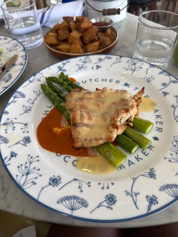 Diner documents meal at West Hollywood restaurant