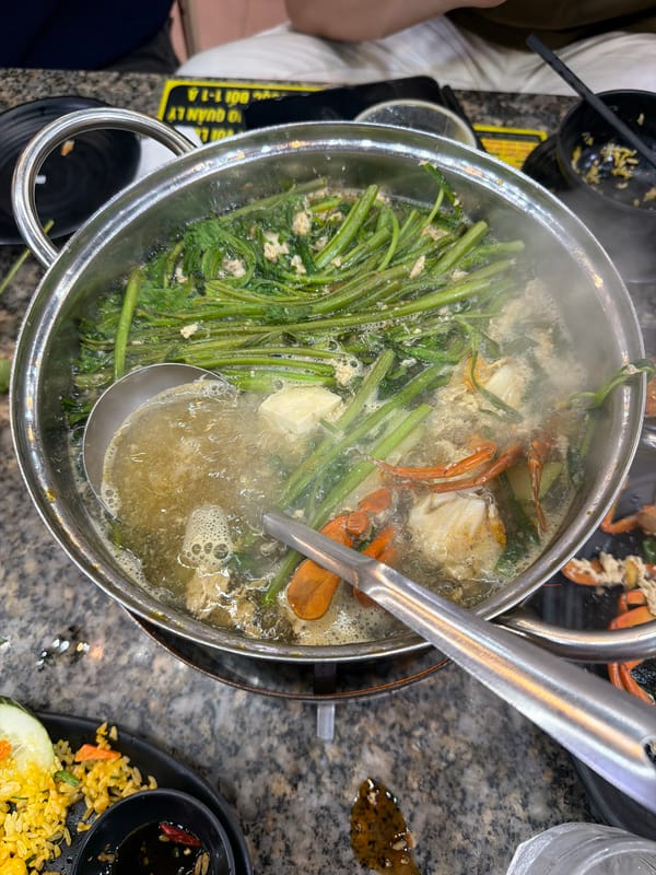 Hot pot lunch documented at Quy Nhon restaurant