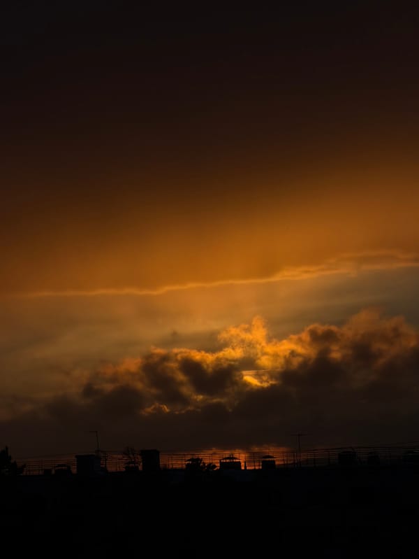 Morning moments captured across Ust-Ilimsk: skies, domestic life, winter scenes