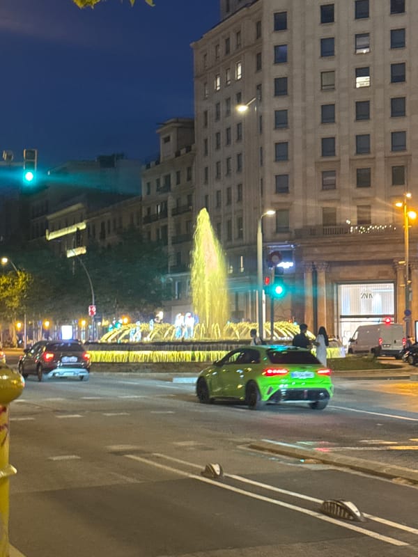 Barcelona fountain lit up on a summer night