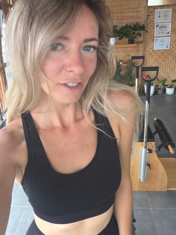 Selfie series around a Da Lat fitness studio with city views