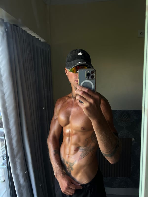 Hotel mirror selfie in North Kuta, Bali