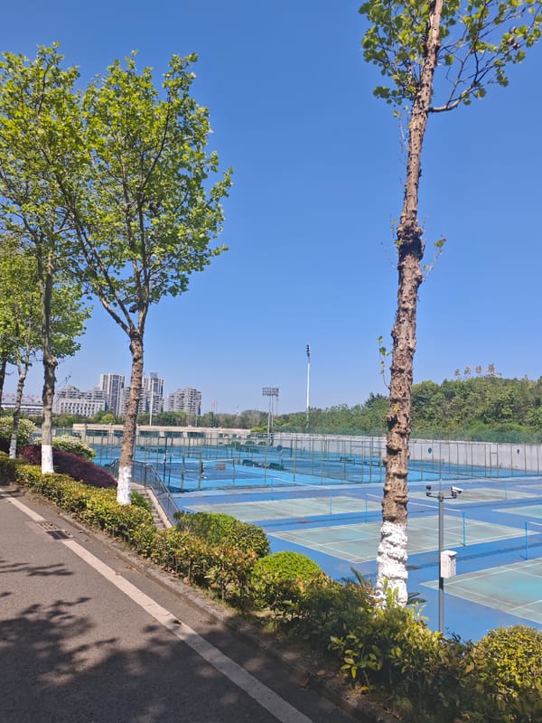 Morning street life documented across Chongqing High-tech Zone