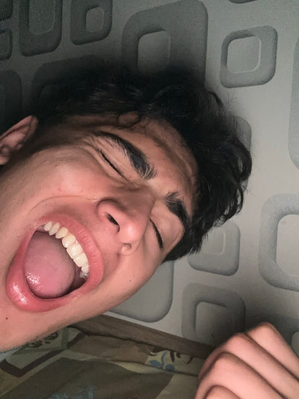 Young person takes playful bedroom selfies in Yalutorovsk