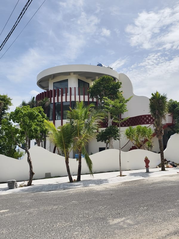 Morning observations document Nha Trang neighborhood scenes, bougainvillea blooms