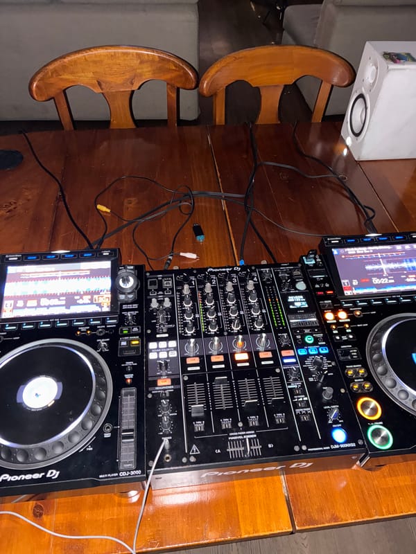 DJ equipment setup spotted in Mexico City