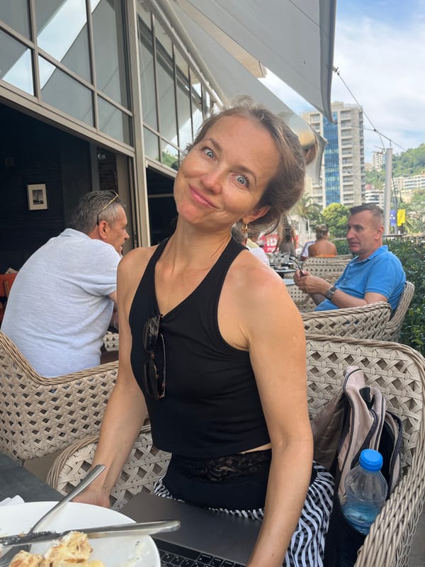 Café morning in Budva, food and conversation by the water