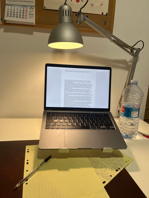 Late-night workspace documented in Torrent, Spain