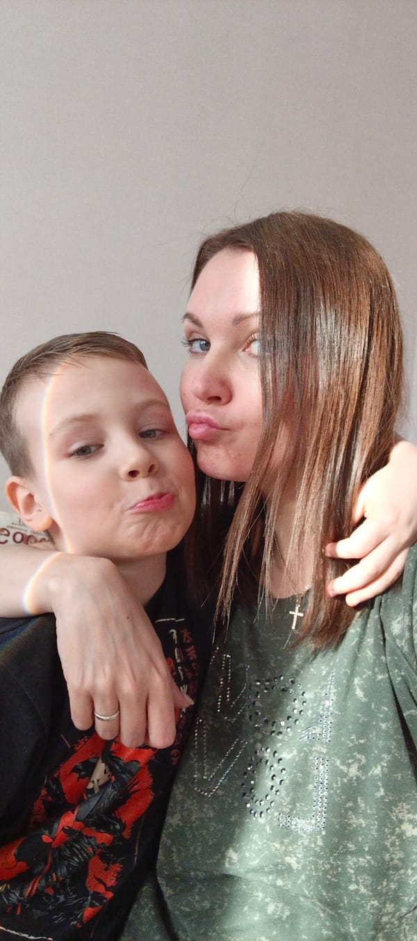 Family morning activities captured in Chaikovsky, Russia home