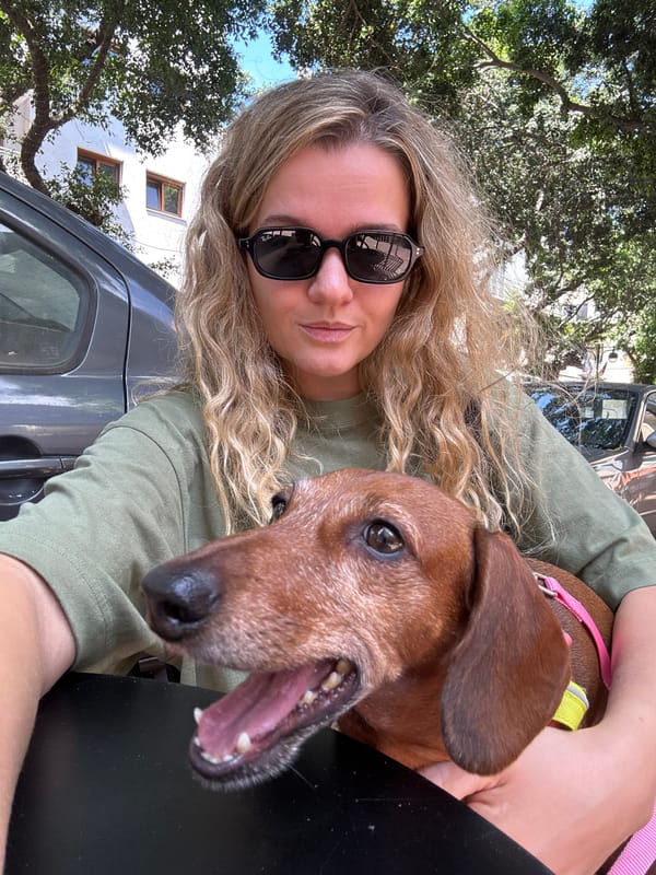 Selfie moment with a dachshund in Ramat Gan
