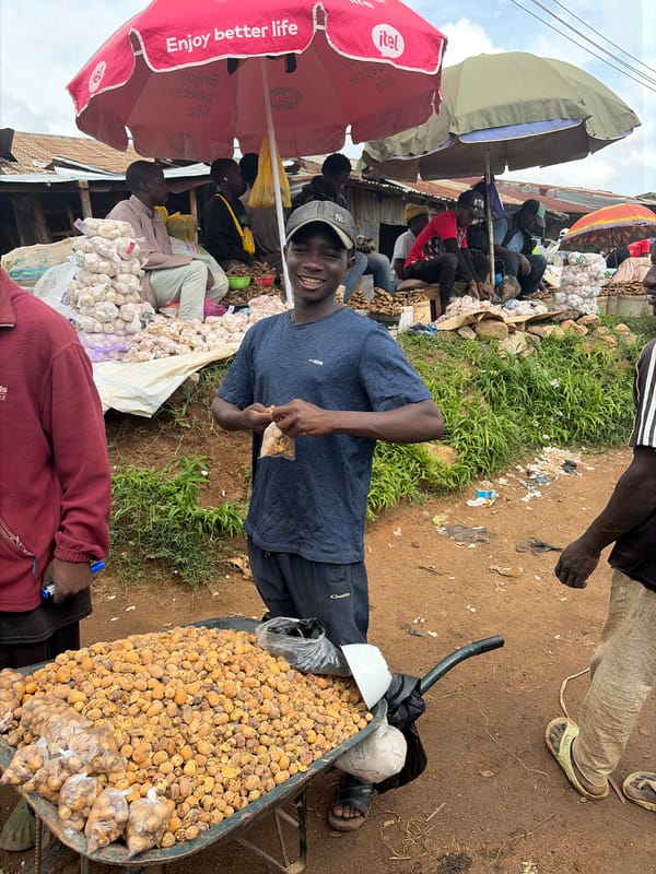 Gura Top market in full swing on a cloudy morning