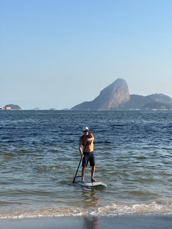 Paddleboarding on choppy waters off Niterói's coast