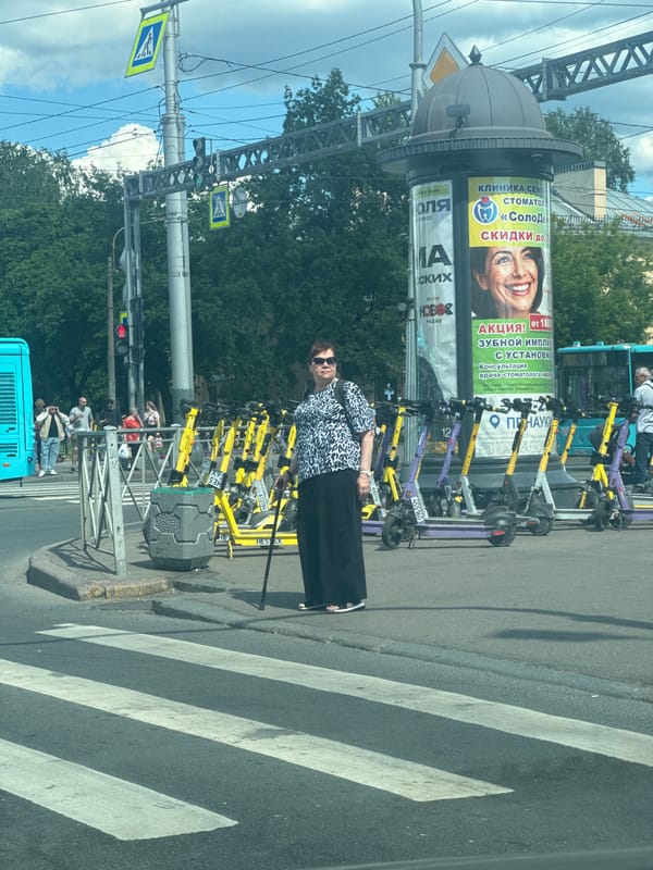 Sunny day at a Saint Petersburg pedestrian crossing