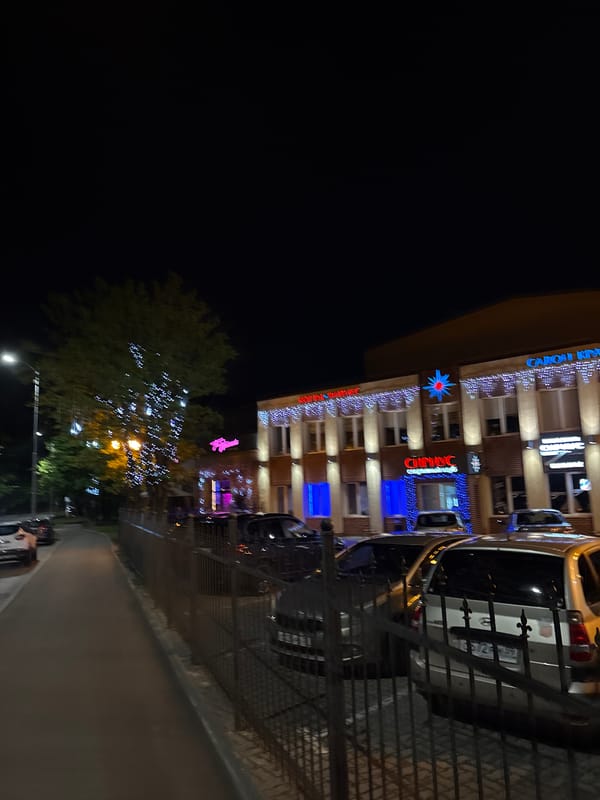 Illuminated building draws evening crowds in Kaliningrad