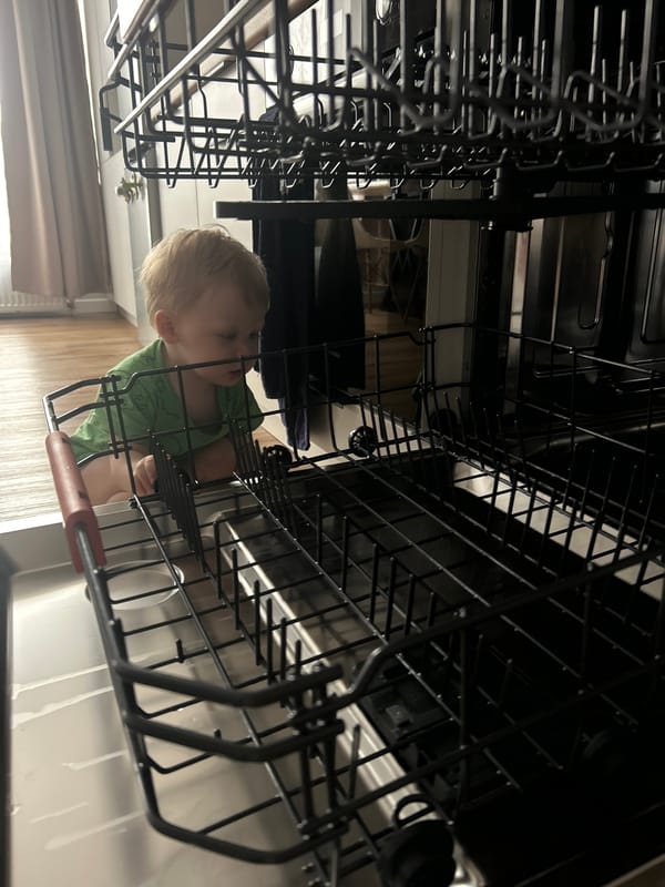 Morning household activities documented across Chaikovsky, Russia