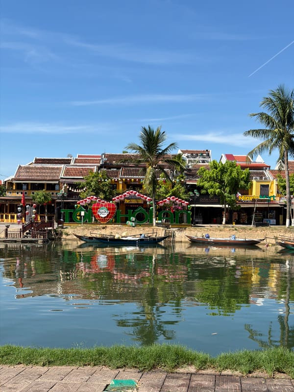 Tourist scenes documented across historic Hội An Ward, Vietnam