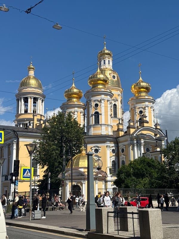 Morning around the Hermitage and central Saint Petersburg streets