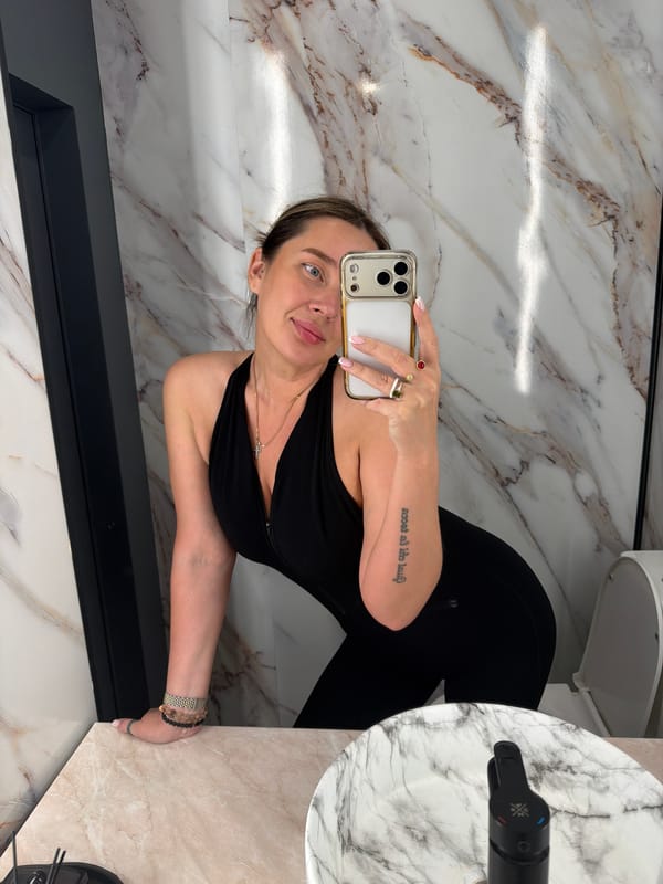 Woman takes bathroom selfie in Moscow