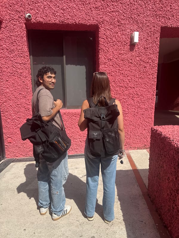 Evening snapshots capture casual moments in San Andrés Cholula