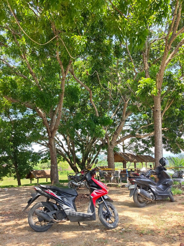 Morning lakeside café visit documented in Garab, Indonesia