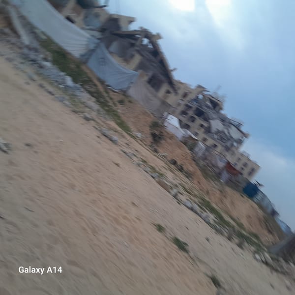 Witness documents destruction, tent settlements in Khan Yunis, al-Qarara