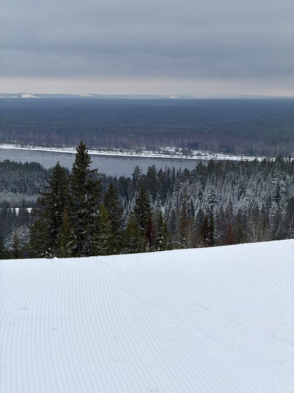 Spring snow conditions documented at Нечкино ski resort