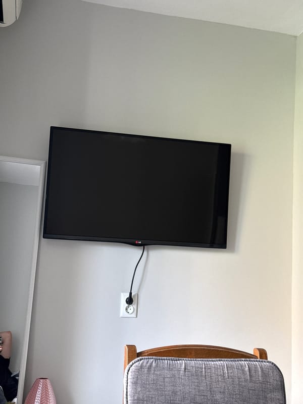 Domestic apartment scenes documented in Stara Zagora, Bulgaria