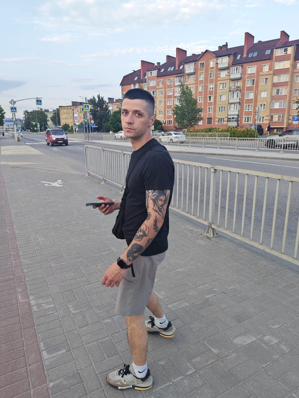 Evening street scenes in Vasilkovo, Russia