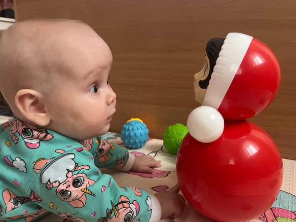 Early morning domestic moments captured in Votkinsk homes