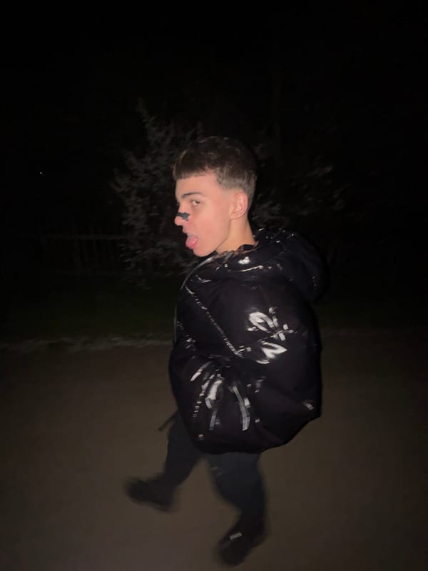 Man in puffer jacket spotted at night in Lehchevo
