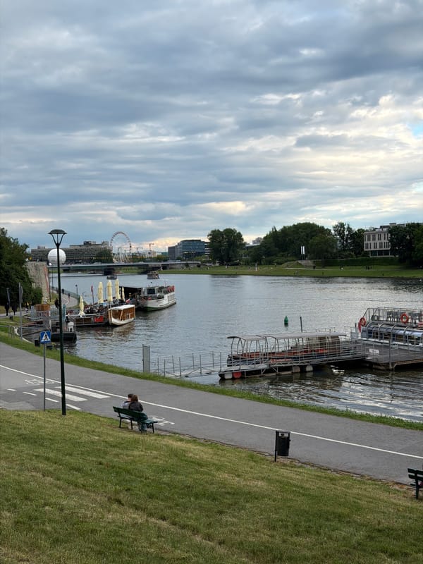 Evening stroll through historic Krakow captured in 14 memories