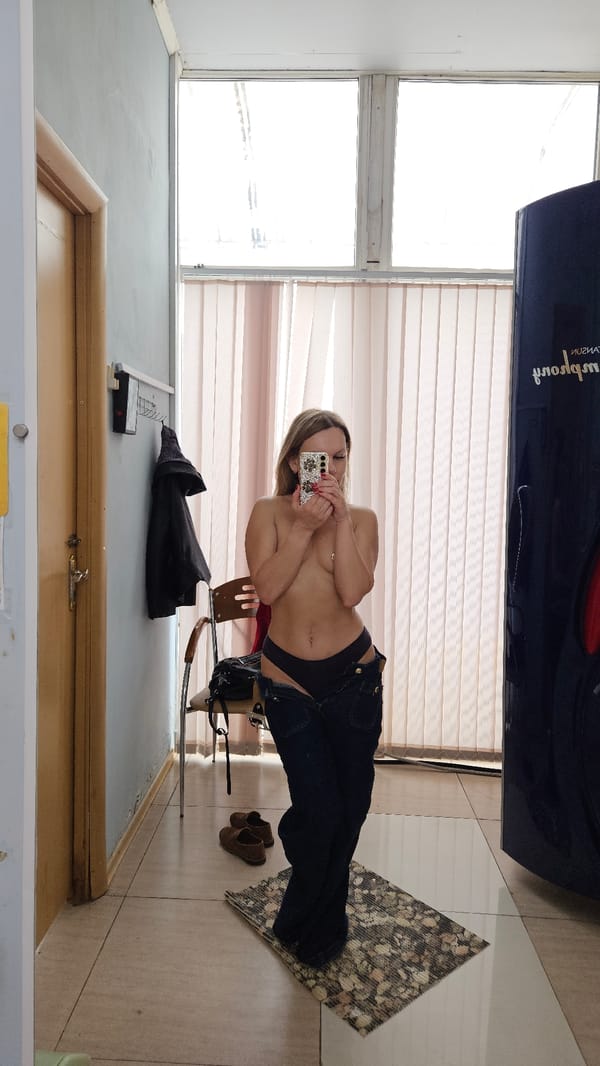 Morning moments captured in Sevastopol: indoor selfies, park walkway