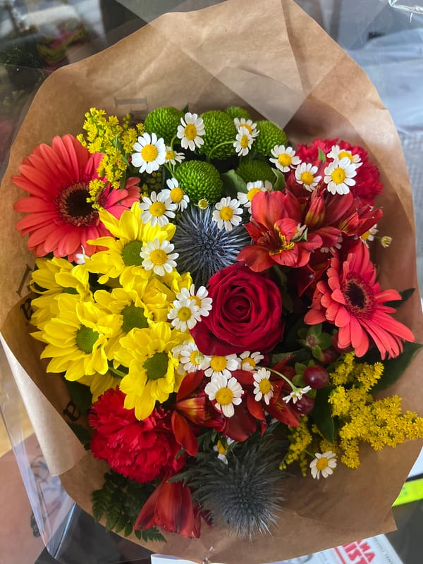 Vibrant mixed flower bouquet spotted in Milan