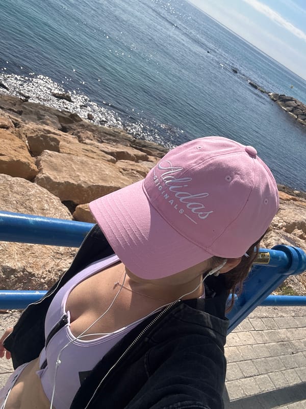 Morning coastal tourism captured around Alicante's Santa Barbara Castle