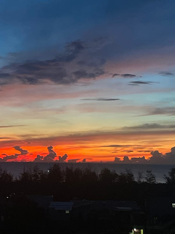 Hoi An sunset, sky shifting from blue to orange