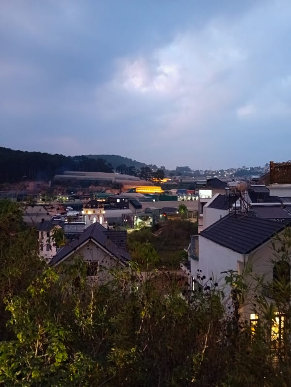 Witness captures twilight architectural scenes across Da Lat, Vietnam