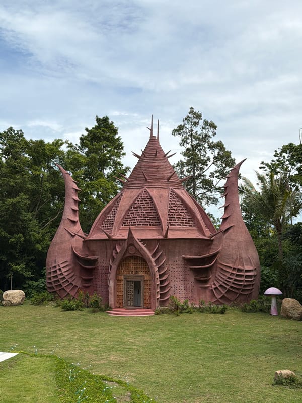 Ko Samui's bizarre organic sculptural building up close
