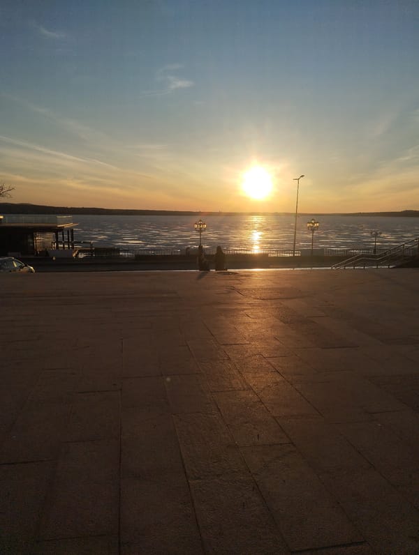 Sunset photographs captured at Votkinsk waterfront park