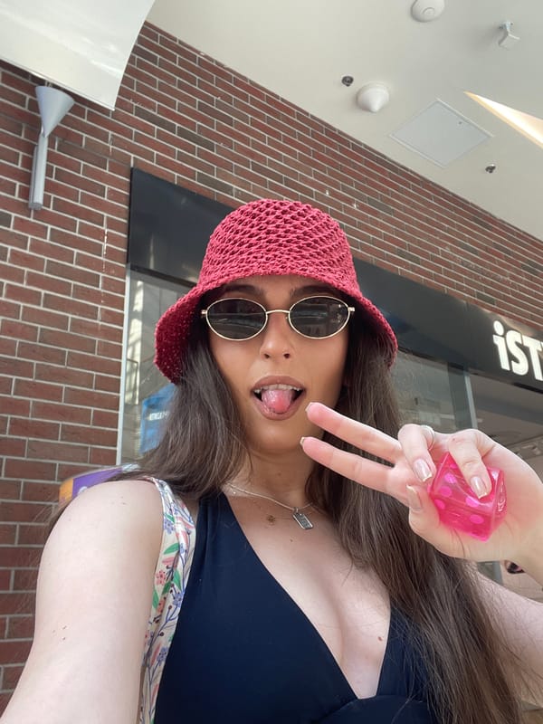 Selfie spree through a Budapest shopping mall