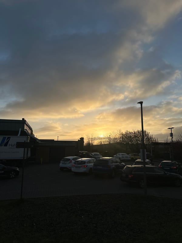 Sunset scenes captured across Holzwickede streets and neighborhoods