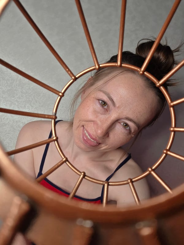 Woman documents morning selfie session in Chaikovsky, Russia