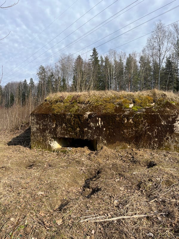 Abandoned concrete bunker documented in Vaskelovo, Russia
