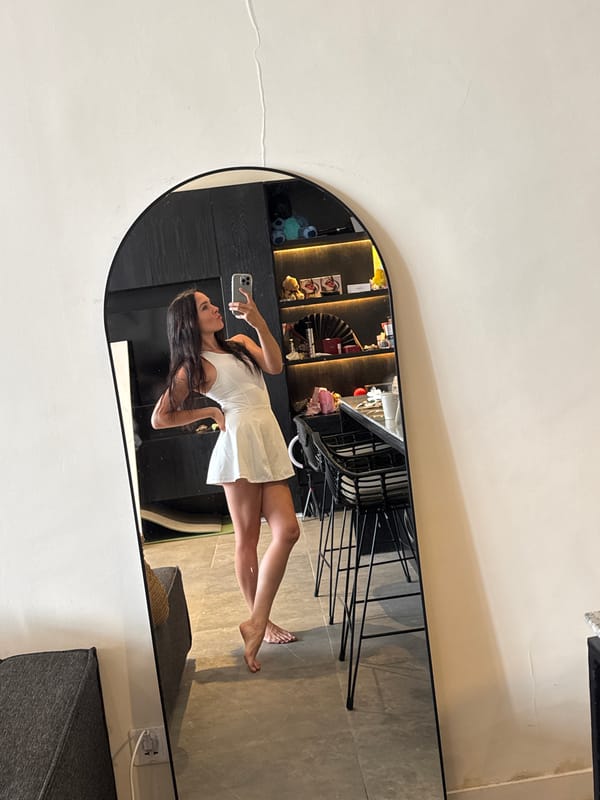 Mirror selfie session and apartment life in North Kuta