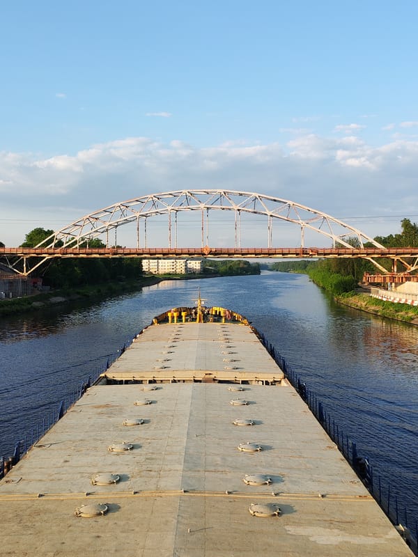 Barge traffic documented on Moscow Canal under Dmitrov bridge